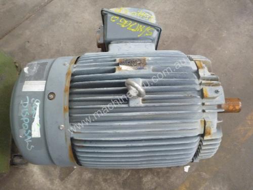 TECO 25HP 3 PHASE ELECTRIC MOTOR/ 975RPM