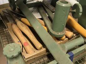 Wood Turning Lathe - picture1' - Click to enlarge
