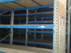 APC Pallet Racking with mezzanine - picture0' - Click to enlarge