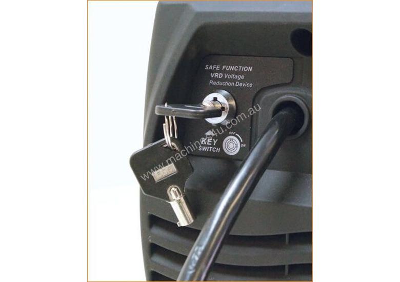 caption Unimig Razor 160PFC 10A Inverter Welder VRD