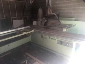 Reliable Italian sliding table saw - picture0' - Click to enlarge