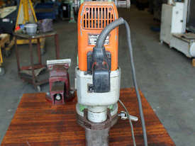 Walter Schweizer Magnetic base drilling machine - picture1' - Click to enlarge