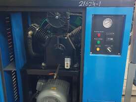 2018 7.5 Kw SILENT COMPRESSOR 867 Hours Incl VERTICAL TANK + SCREW COMPRESSORS - picture0' - Click to enlarge