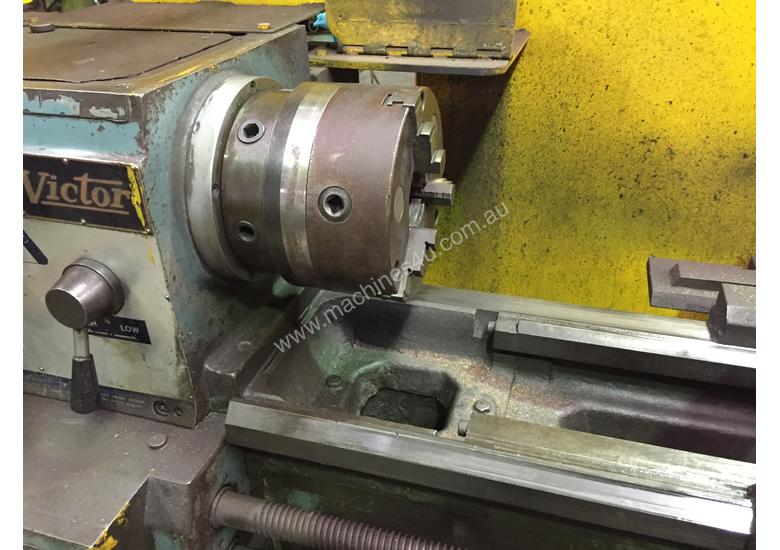 caption Used Victor Centre Lathe 400x1000