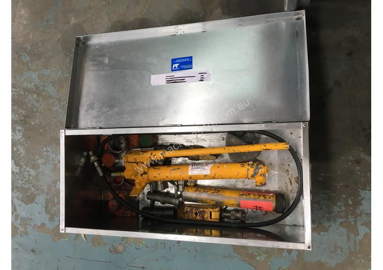 Used enerpac Enerpac Hydraulic Porta Power Kit Hand Pump Ram Spreader