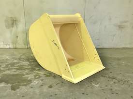 UNUSED 600MM DIGGING BUCKET TO SUIT 6-8T EXCAVATOR E006 - picture0' - Click to enlarge