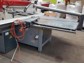 USED 3.2MT SLIDING TABLE MANUAL SET FENCE PANEL SAW - picture1' - Click to enlarge
