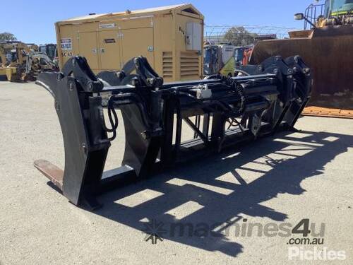Kerfab Pipe Grab Attachment Year:2013, Model: 4000mm Wide, SWL: 8000kg, Load Centre: 315mm, Implemen