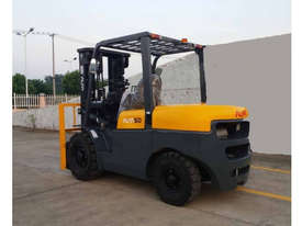 Vimar FD50 NEW Forklift - picture2' - Click to enlarge