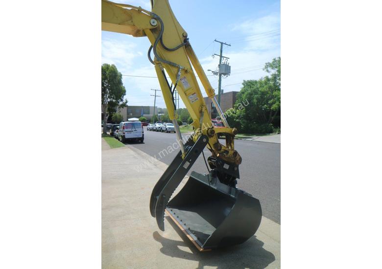 New Gardner Engineering Australia Yanmar SV100 Thumb Tilt Bucket