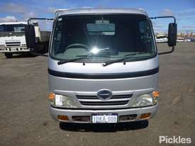 2010 Hino 300 series - picture1' - Click to enlarge