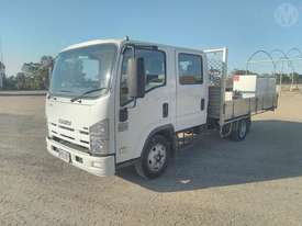 Isuzu NNR 200 - picture1' - Click to enlarge