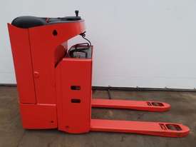 Used Forklift:  T20S Genuine Preowned Linde 2t - picture0' - Click to enlarge