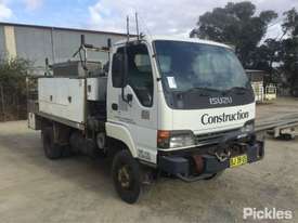2005 Isuzu NPS300 - picture0' - Click to enlarge