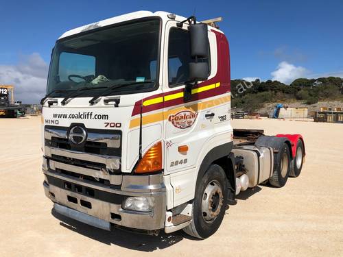 2010 HINO FM 700 2848 PRIME MOVER