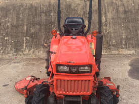 Kubota B6200 FWA/4WD Tractor - picture0' - Click to enlarge