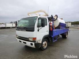 2007 Nissan Diesel MKA122 - picture2' - Click to enlarge
