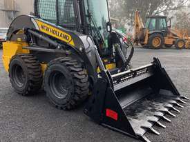 New Holland L218 Contractors SSL for sale - picture0' - Click to enlarge