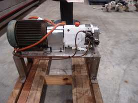 Stainless Steel Lobe Pump, IN/OUT: 22mm Dia - picture1' - Click to enlarge