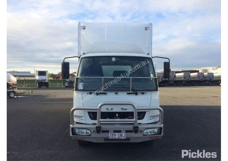 caption 2012 Mitsubishi Fuso Fighter