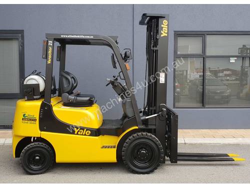 Yale 2500kg LPG forklift with 5500mm 3 Stage Mast