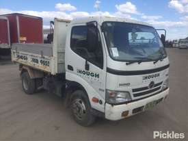 2010 Hino 300 616 - picture0' - Click to enlarge