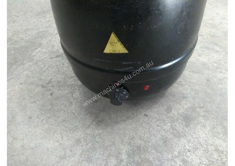 caption Custom Soup Kettle