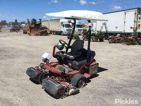 2009 Toro Greenmaster 3250-D - picture0' - Click to enlarge