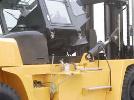 R Series 14-16T Internal Combustion Counterbalance - picture0' - Click to enlarge