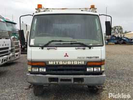 2001 Mitsubishi Fighter FM600 - picture1' - Click to enlarge