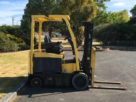 2.268T 4 Wheel Battery Electric Forklift - picture1' - Click to enlarge