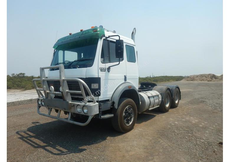 caption 1993 Mercedes 2435K/32