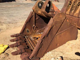 Other EX1900 Bucket-Rock Attachments - picture1' - Click to enlarge