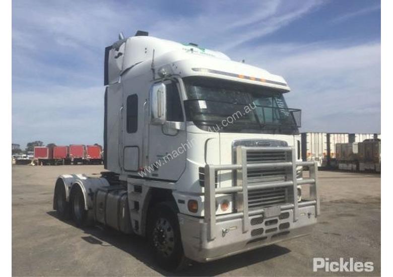 caption 2010 Freightliner Argosy 101