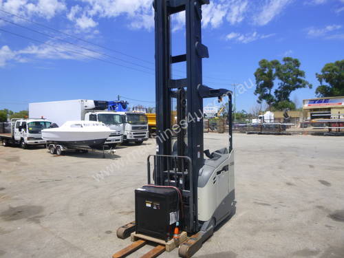 Crown 5700 Series 1.3 Tonne Electric Forklift with Charger