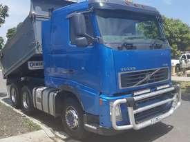 2003 Volvo FH Series Tipper - picture0' - Click to enlarge