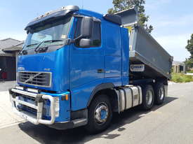 2003 Volvo FH Series Tipper - picture2' - Click to enlarge