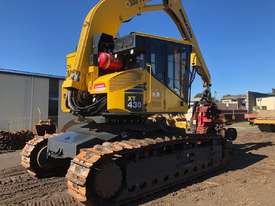 Komatsu XT430 Harvester - picture1' - Click to enlarge