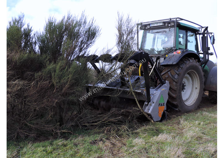 caption Forestry Mulcher UMM/DT 200