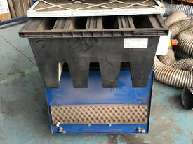 W09 Boxair Filter unit Oskar Air Products and Flex hose 8m approx - picture0' - Click to enlarge