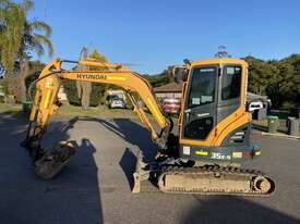 Hyundai 35z-9 excavator - picture0' - Click to enlarge