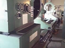 1997 Hankook KMIII 2000mm x 10000mm Heavy Duty Lathe - picture0' - Click to enlarge