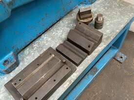 AP Lever Fly Press 5JA 5 ton with some tooling - picture2' - Click to enlarge