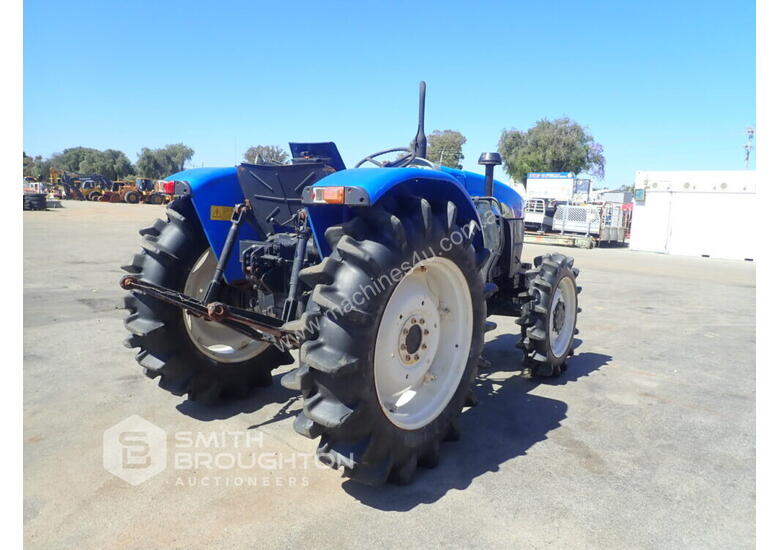 caption 2014 SHANGHAI NEW HOLLAND SNH704 FRONT WHEEL ASSIST TRACTOR