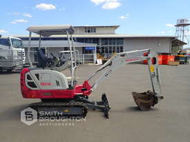 2014 TAKEUEH TB216 MINI HYDRAULIC EXCAVATOR - picture0' - Click to enlarge