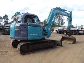 Kobelco 8 ton excavator - picture2' - Click to enlarge