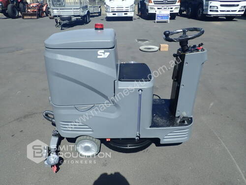 2020 ARTRED AR-57 RIDE ON ELECTRIC SCRUBBER (UNUSED)