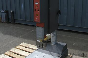 Branson 8800 Plastic Ultrasonic Welder