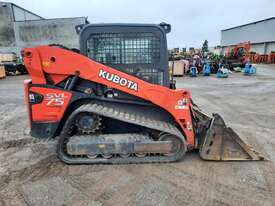 2017 KUBOTA SVL75 TRACK LOADER WITH LOW 1022 HOURS - picture1' - Click to enlarge