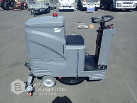 2020 ARTRED AR-S7 RIDE ON ELECTRIC SCRUBBER - picture0' - Click to enlarge